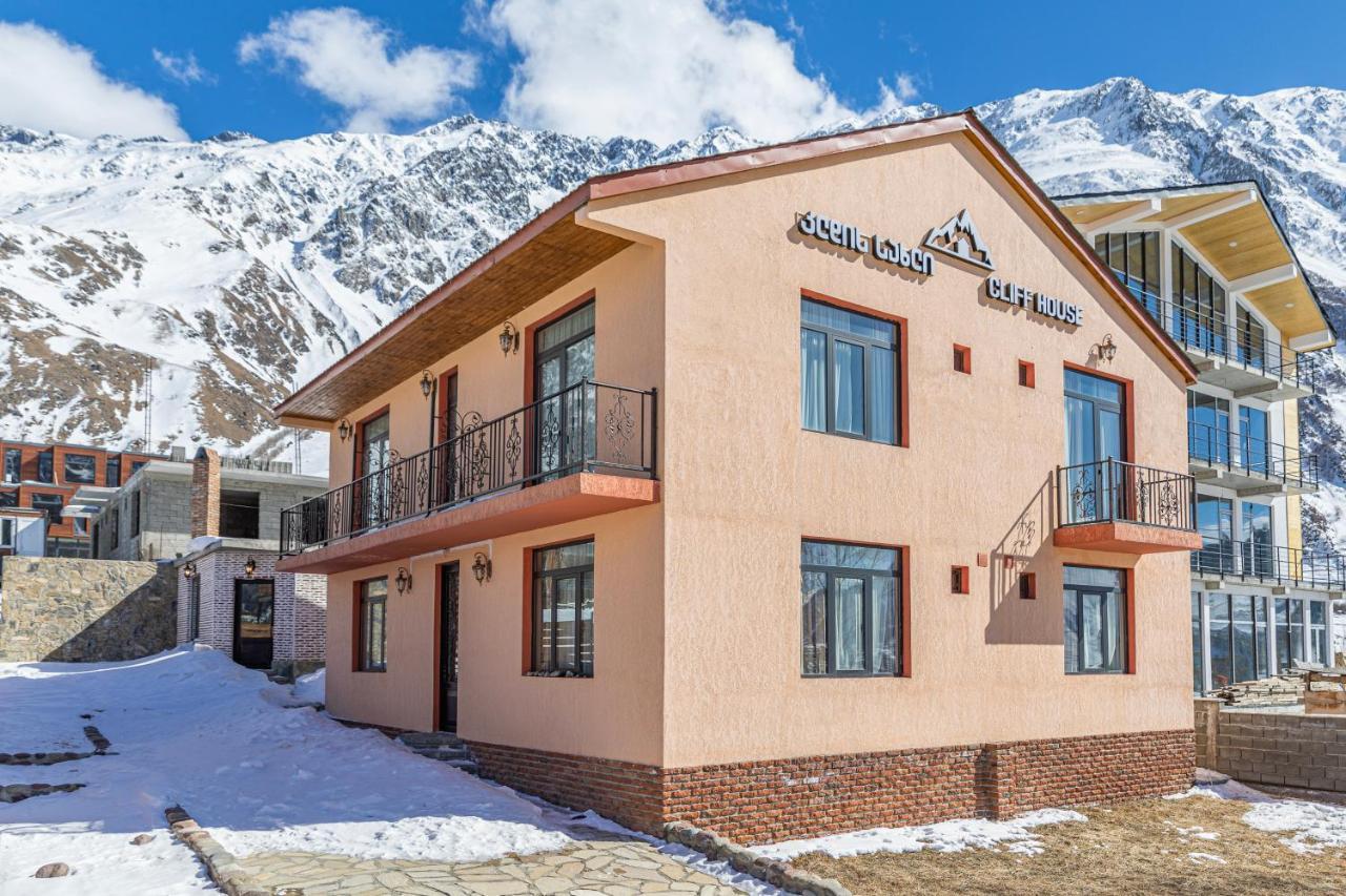 Cliff House Hotell Kazbegi Eksteriør bilde