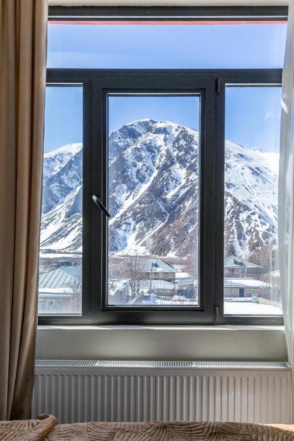 Cliff House Hotell Kazbegi Eksteriør bilde